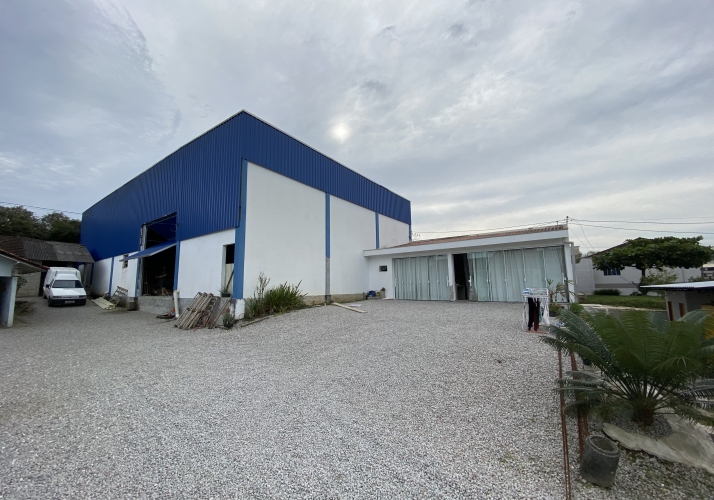 Galpão Rua Comercial