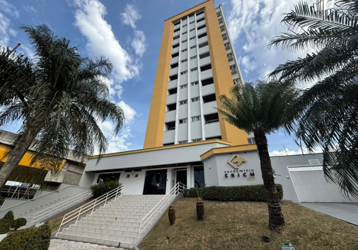 Apartamento totalmente mobiliado