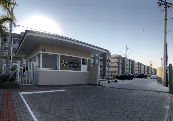 Apartamento no bairro Sertão do Maruim em São José