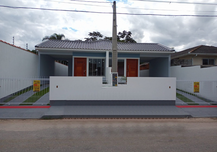 Casa Geminada no bairro Forquilhas em São José