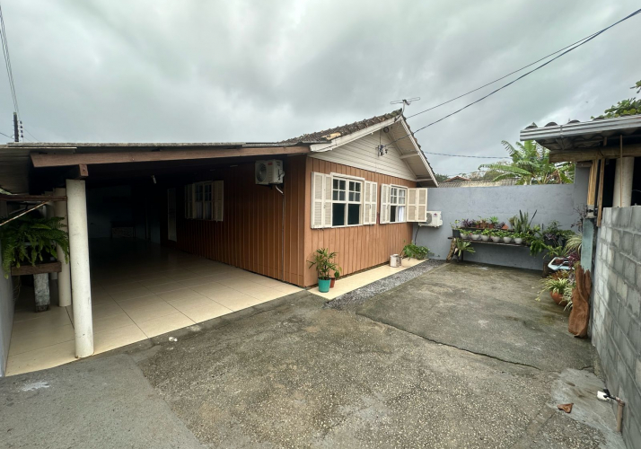 Casa no bairro Armação do Pântano do Sul em Florianópolis