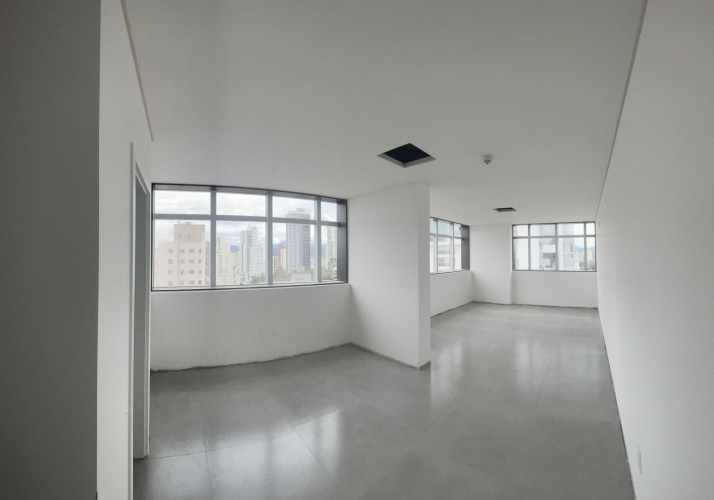Sala Comercial a Venda - Brusque - Centro - 600 Mil