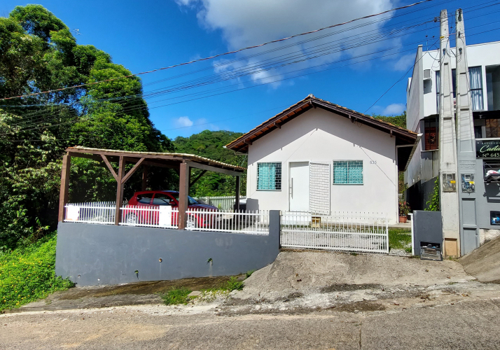 Casa a Venda - Brusque - 3 Quartos - 380 Mil