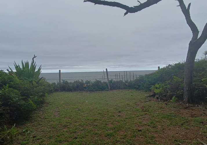 Terreno a beira mar