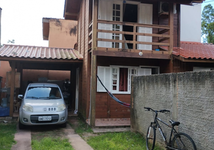 Casa no bairro MORRO DAS PEDRAS em Florianópolis
