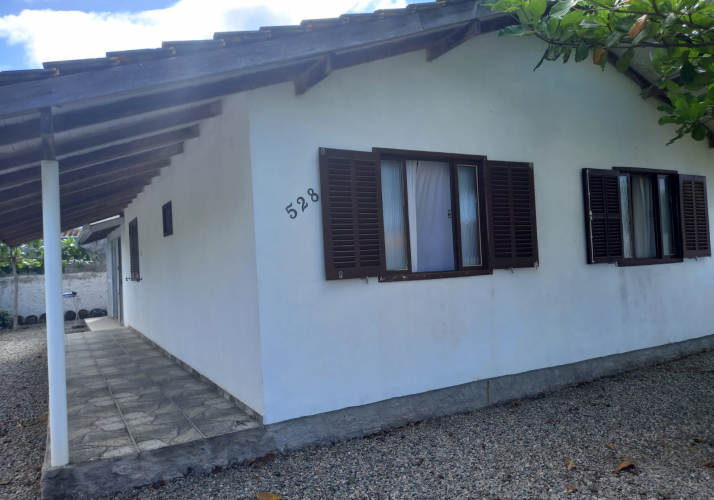 Casa a Venda em Barra Velha - 500 metros da Praia - 4 Quartos - 550 Mil