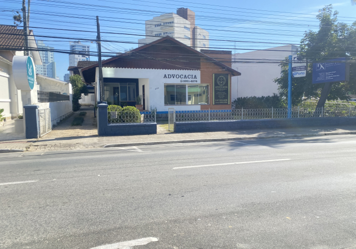 Terreno 800m² Centro Brusque