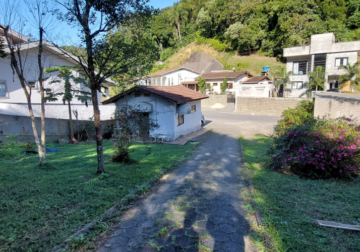 Terreno a Venda em Brusque - 4.229,10 m² - 1,7 Milhões