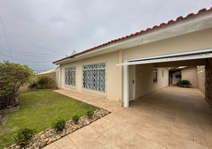 Casa no bairro Areias em São José