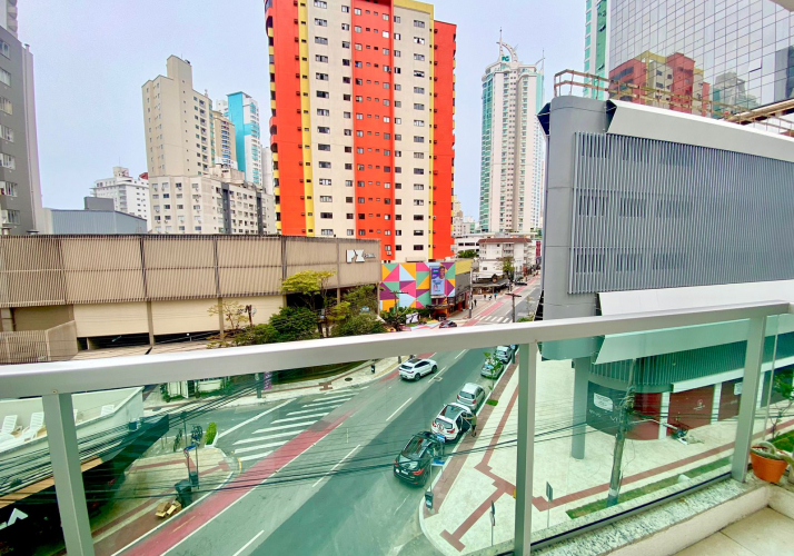 Av. Brasil - 3 dormitórios por 1,2 milhões