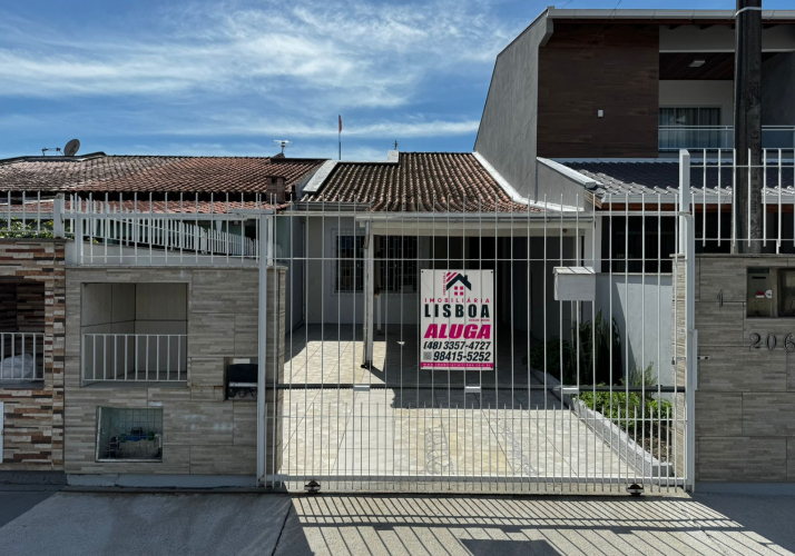 Casa Geminada no bairro Forquilhas em São José