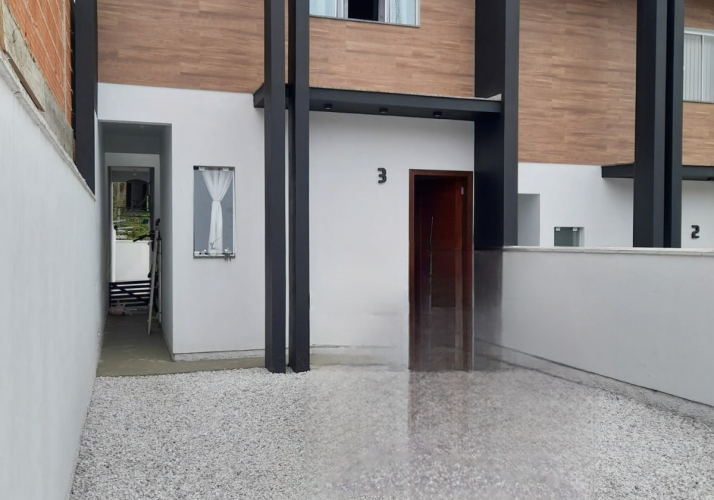 Casa Sobrado Semi Mobiliado a Venda em Brusque - 390 Mil - 2 Quartos