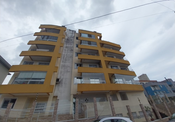Apartamento no bairro Areias em São José