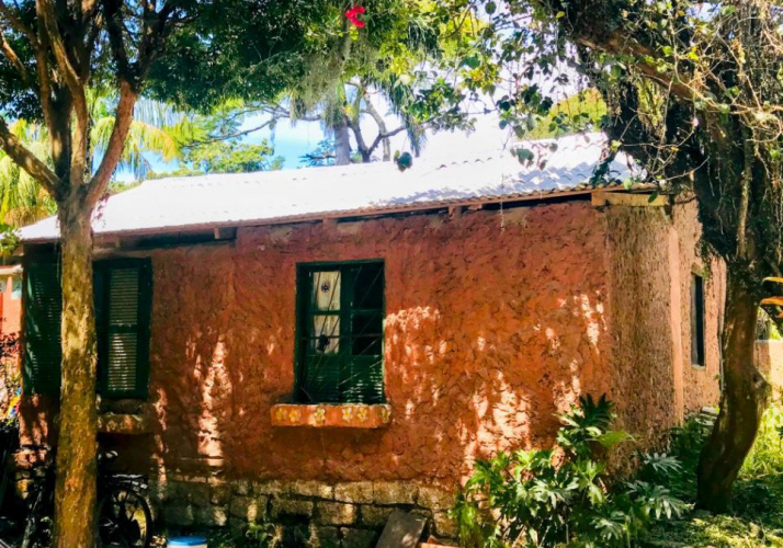 Linda casa em engenho na Costa de Dentro