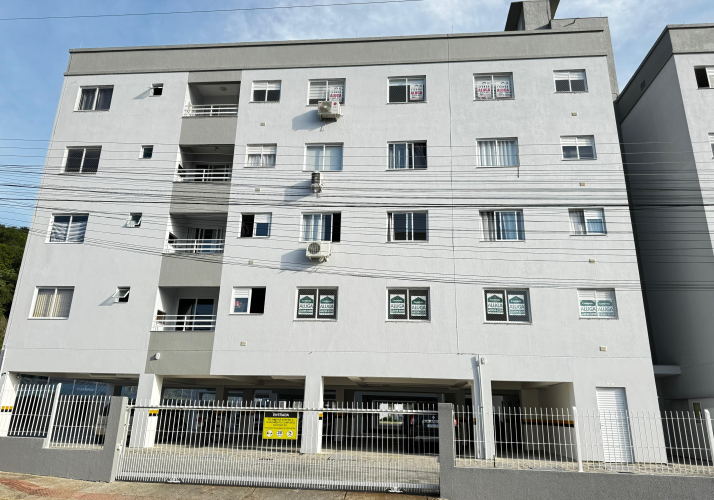 Apartamento no bairro Potecas em São José
