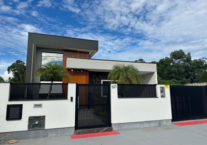 Casa no bairro Potecas em São José