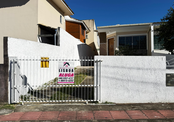 Casa Geminada no bairro Potecas em São José