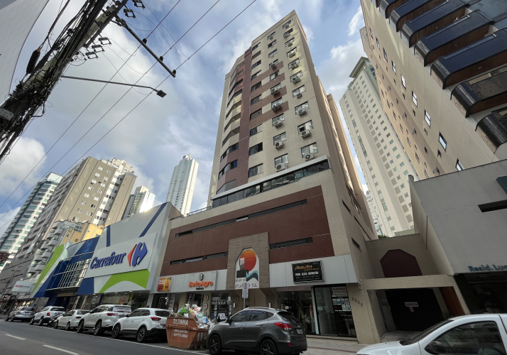 Aluguel Anual - Av Brasil prox. Carrefour