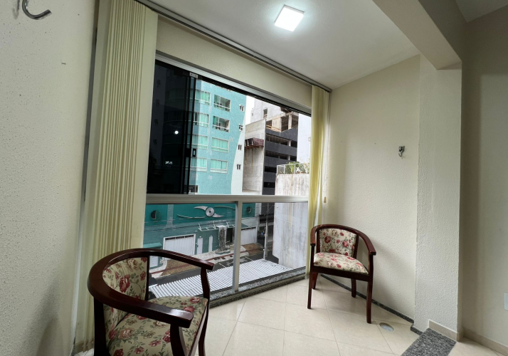 Apartamento no bairro Centro em Balneário Camboriú