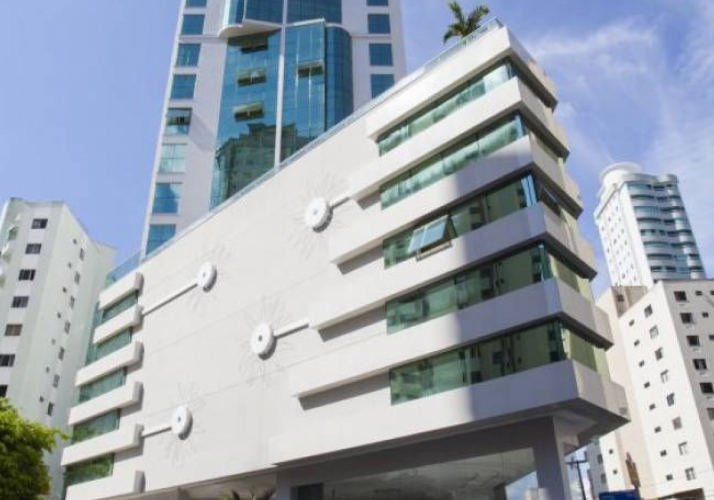 Apartamento no bairro Centro em Balneário Camboriú