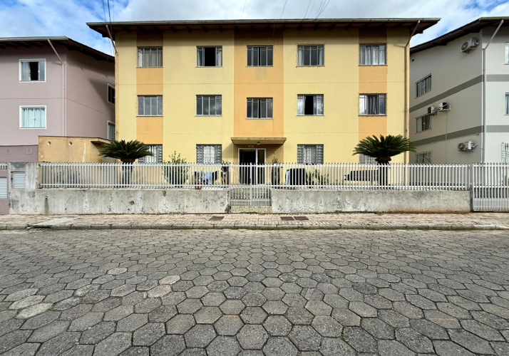 Apartamento a Venda em Brusque - 3 Quartos - 380 Mil