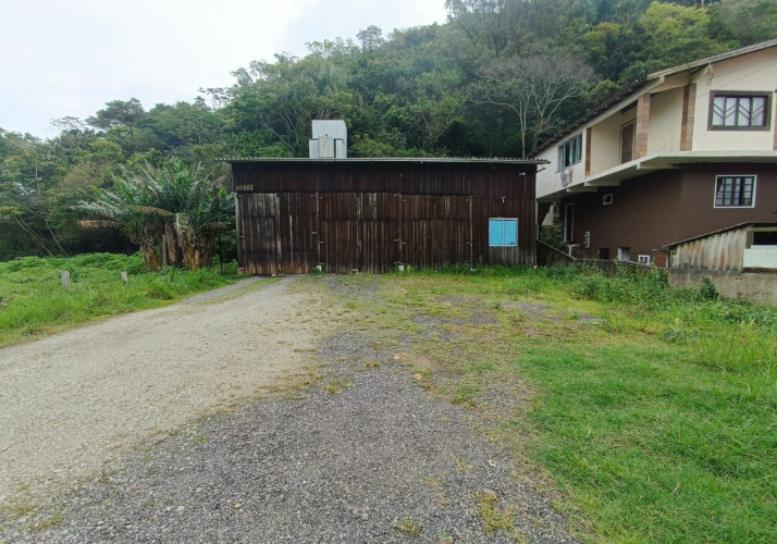 Galpão no bairro Armação do Pântano do Sul em Florianópolis