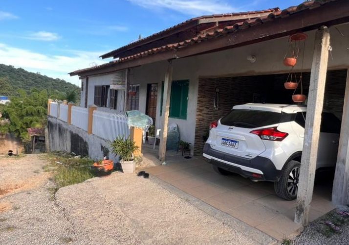2 Casas a Venda - Brusque - Terreno 11mil m²