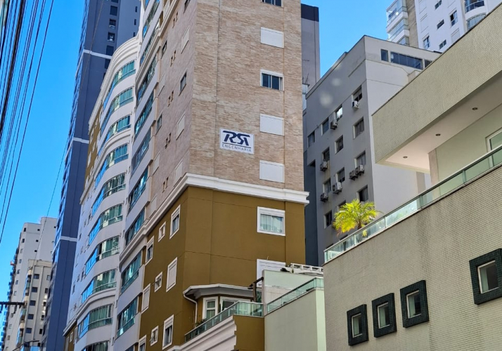 Apartamento no bairro QUADRA MAR em Balneário Camboriú