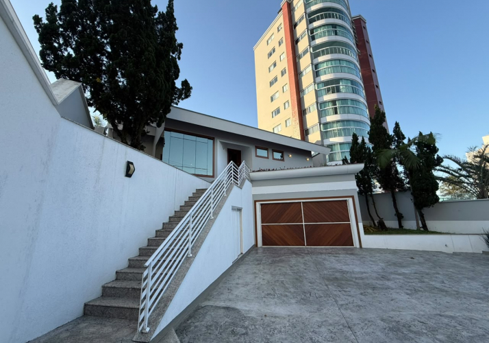 Casa no bairro São Luiz em Brusque