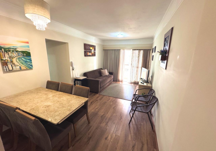 Apartamento no bairro Centro em Balneário Camboriú