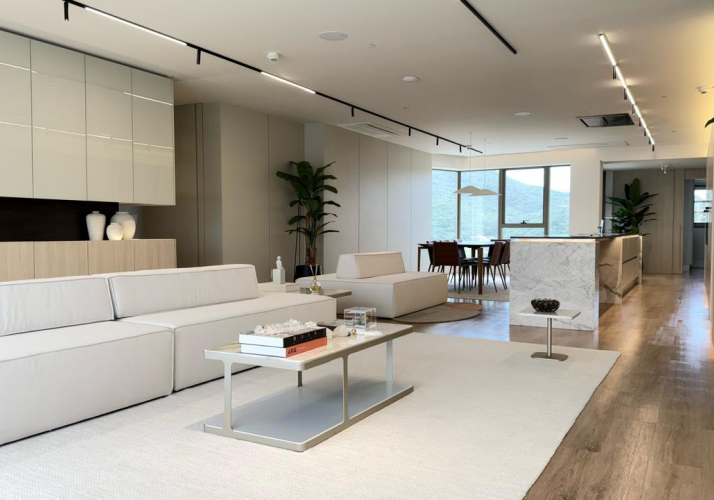 Apartamento no bairro FRENTE MAR em Balneário Camboriú