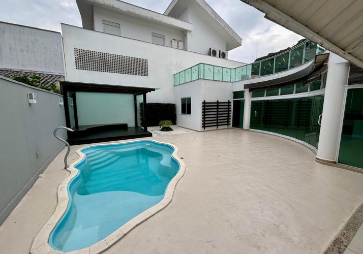 Casa no bairro Centro em Balneário Camboriú