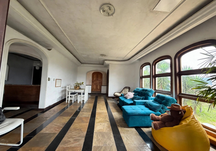 Terreno 2.000m² com vista definitiva para Brusque