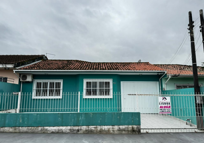 Casa no bairro Forquilhas em São José