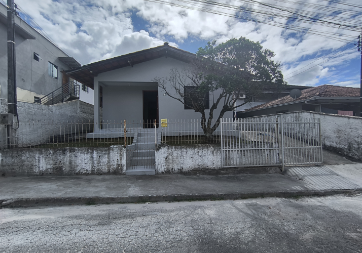 Casa - Limoeiro / Brusque - SC