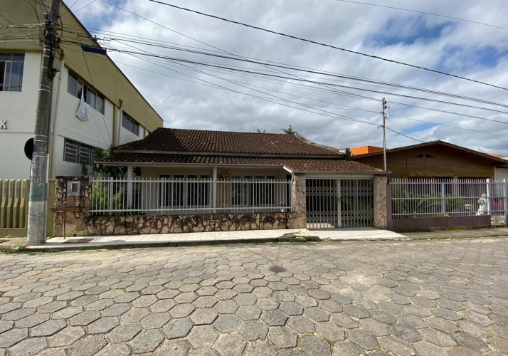 Casa Bairro Santa Terezinha - Aceita imóveis em Itapema!